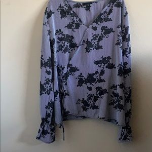 Long sleeve casual shirt
